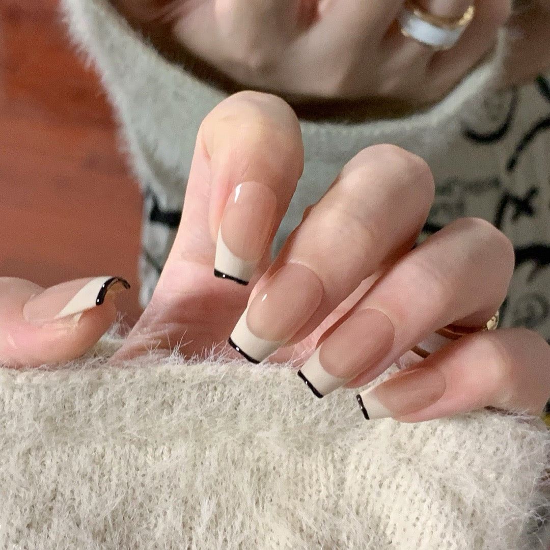 Noir Chic French Tip - VirtuVogue